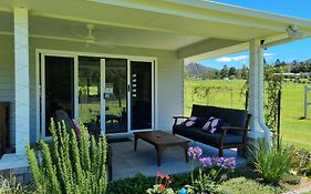 Fig Tree Farm B&B Highvale-Farmstay Near Brisbane!