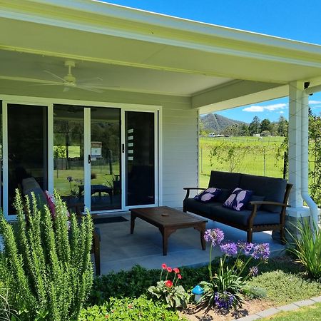 Fig Tree Farm B&B Highvale-Farmstay Near Brisbane! Exterior photo