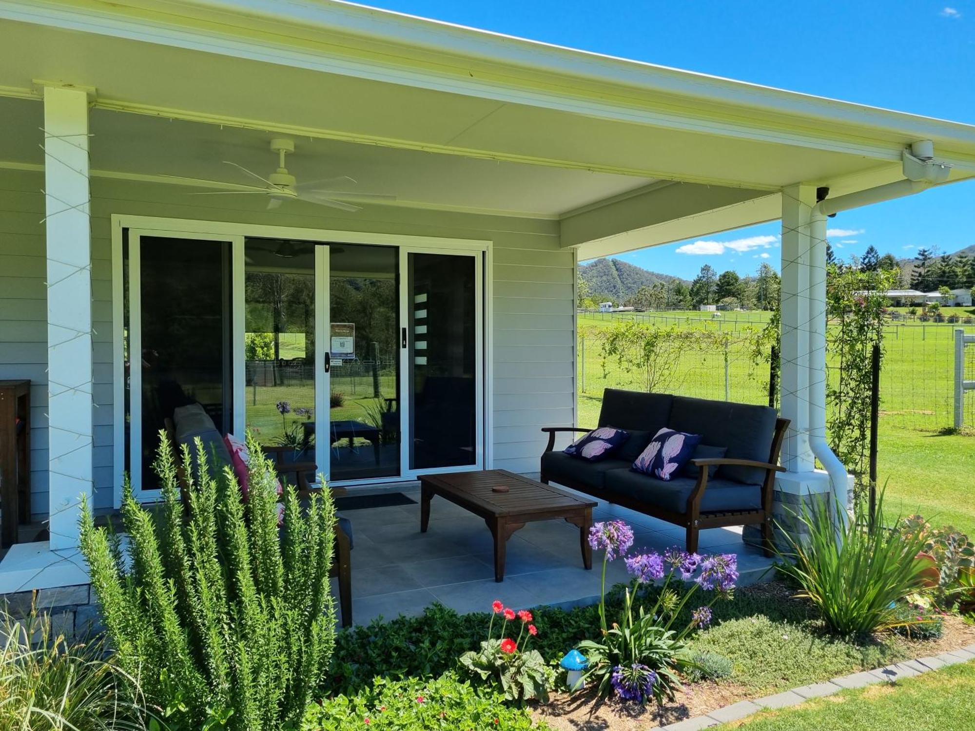 Fig Tree Farm B&B Highvale-Farmstay Near Brisbane! Exterior photo